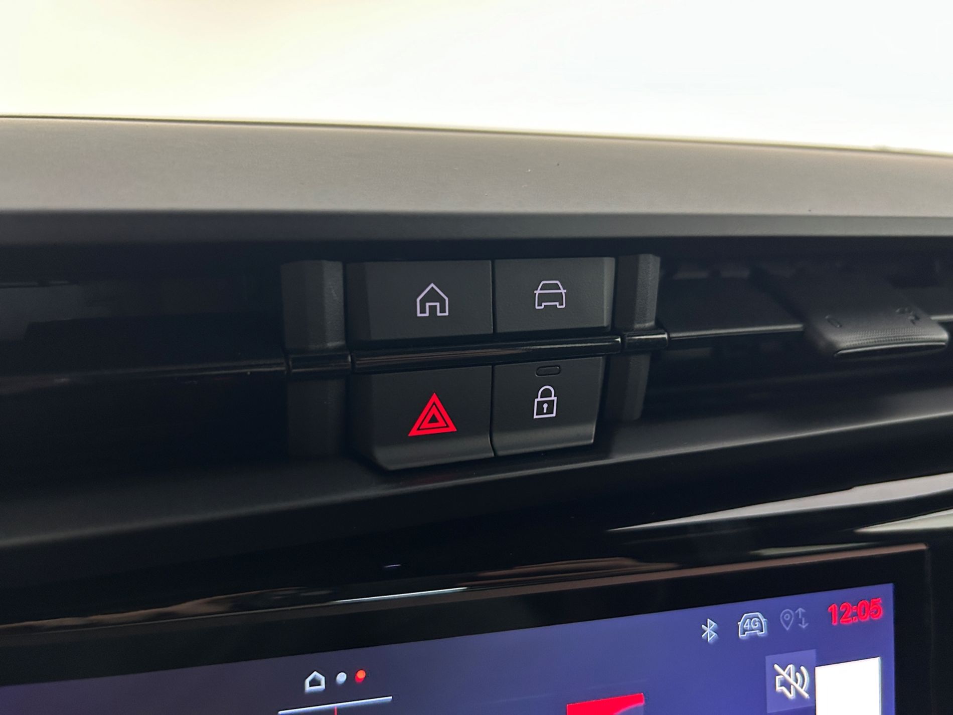 Junior 1.2 ibrida Speciale - Autoviemme